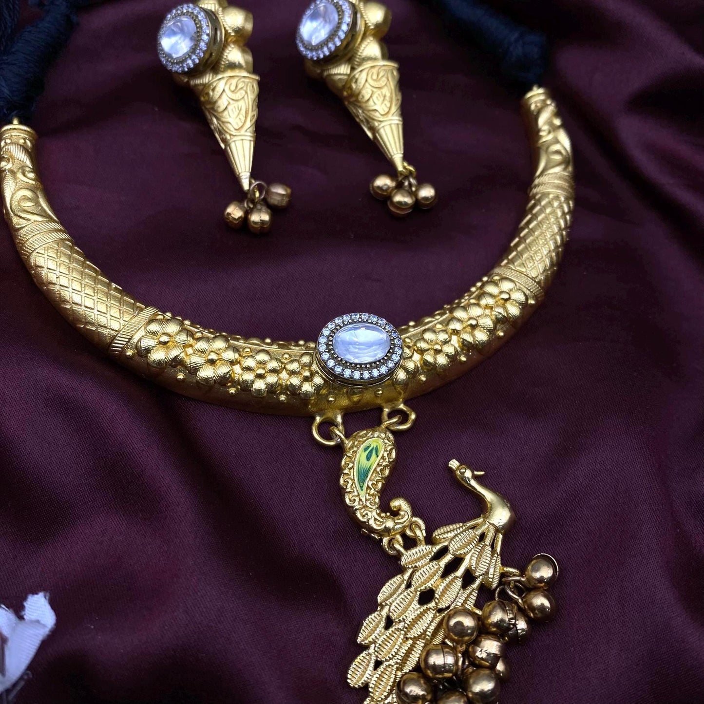 South Indian Temple Jewelry Hasli Necklace Set with Peacock Pendant & Earrings – Gold Tone Bridal Choker by Quirky Fashions