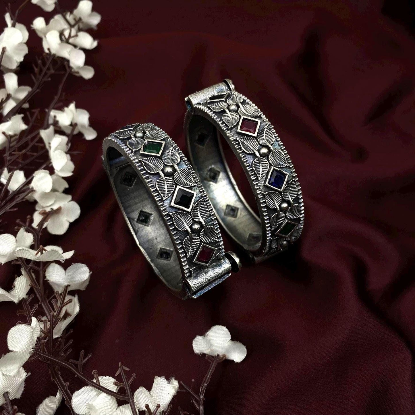 Quirky Fashions Oxidized Silver Bangles with Floral Carving – Traditional Pair in Red, Green, Blue, or Black Stone