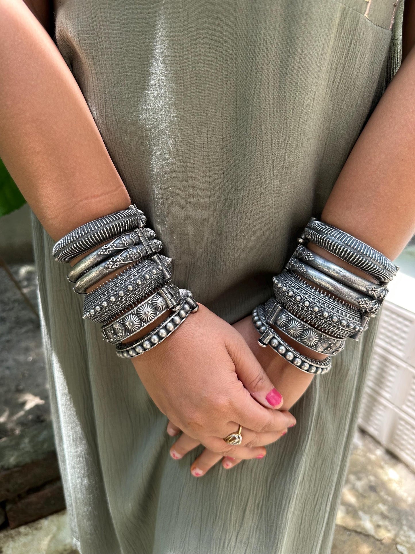 Quirky Fashions Premium Silver Replica Kada Bangle Set – Black Polish, Free Size, Available in Sets of 5 or 10