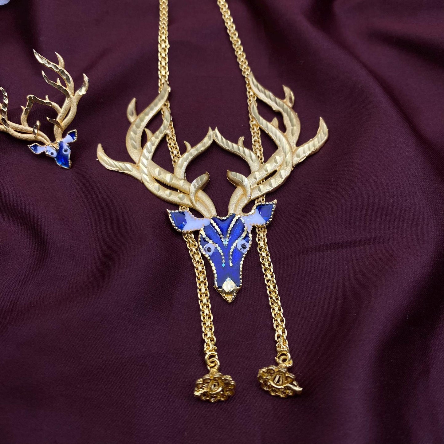 32-Inch Golden Deer Antler Necklace Set with Blue Enamel – Statement Jewelry by Quirky Fashions